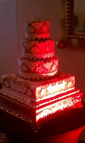 Red Cake Light